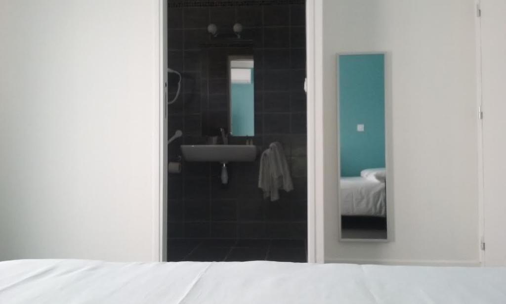 Hotel Bleu Azur Argeles-sur-Mer Room photo